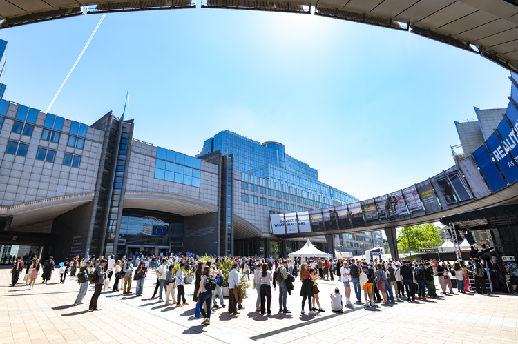 EU_visitors_outside.jpg